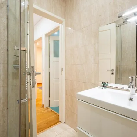 Guestready - A Lovely Refuge Near Jeronimos דירה ליסבון